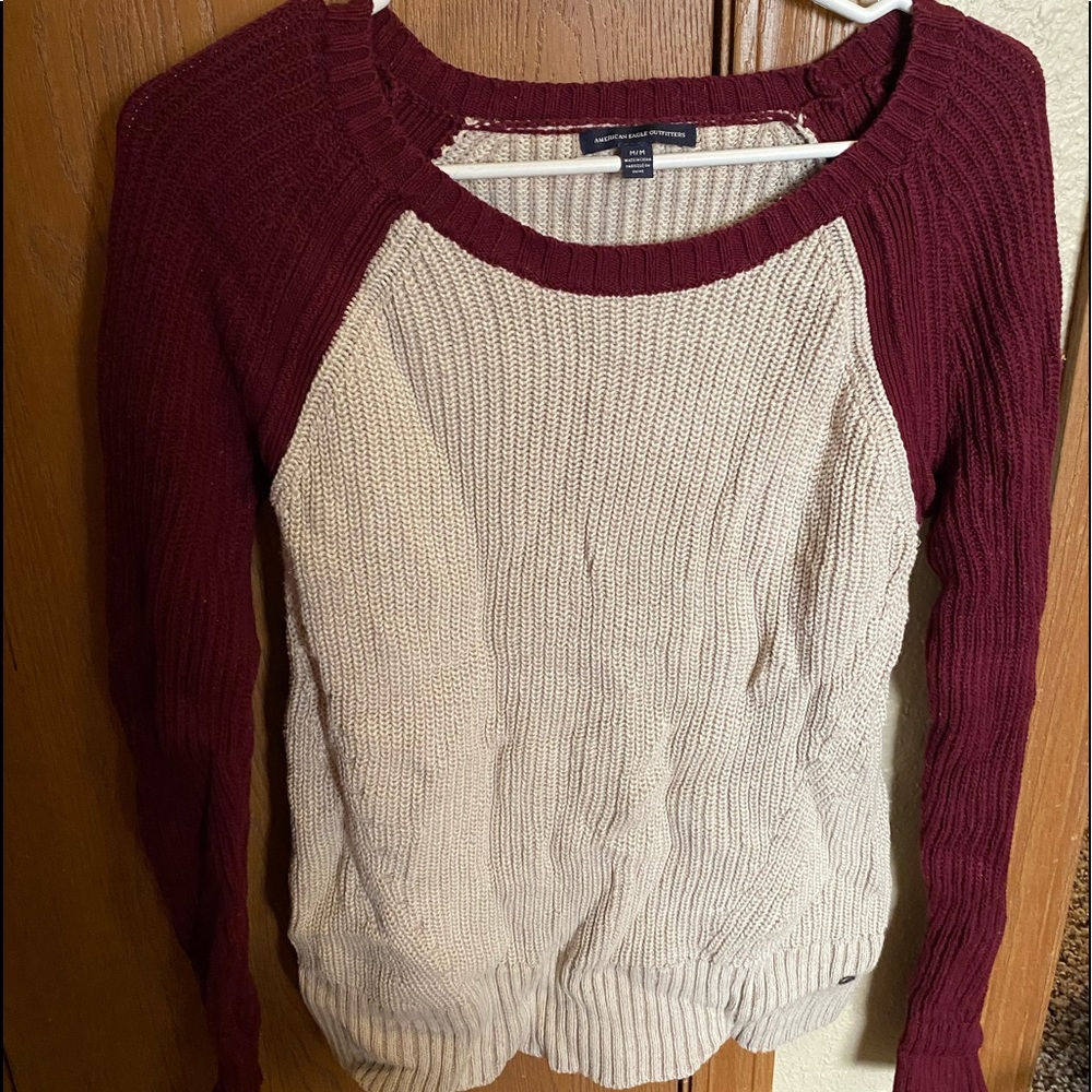 American Eagle Sweater